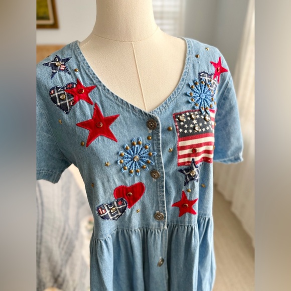 Vintage Denim Dress with Star and Flag Embroidery - Picture 2 of 9